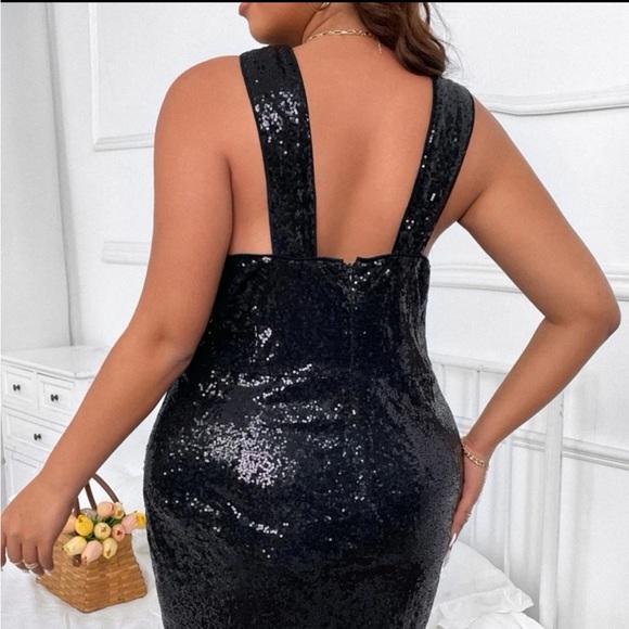 NWT Shein Dress - Picture 3 of 6